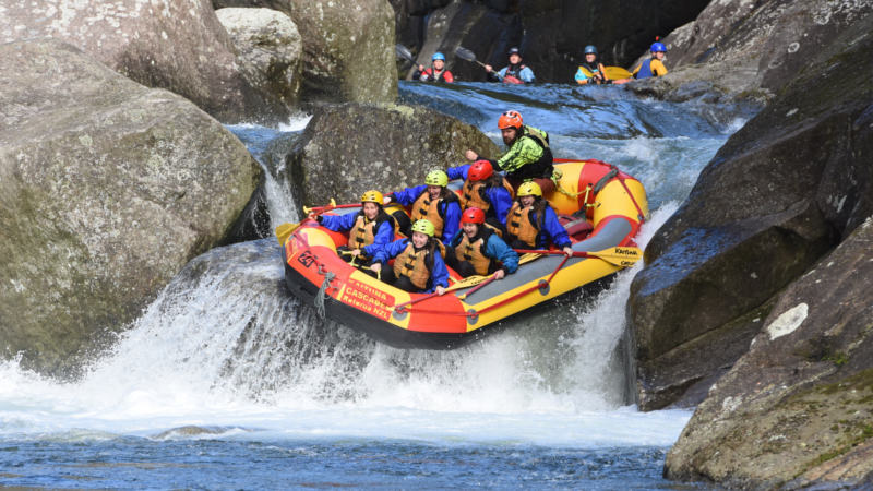 KAITUNA CASCADES - GRADE 5 WAIROA RIVER white water rafting down a waterfall